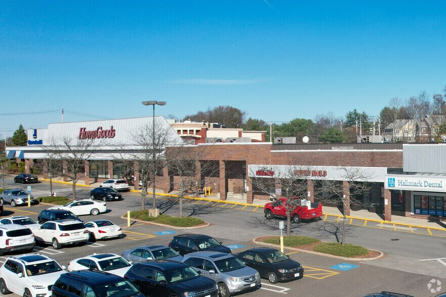 301 Newbury St, Danvers, MA à louer - Photo principale - Image 3 de 3