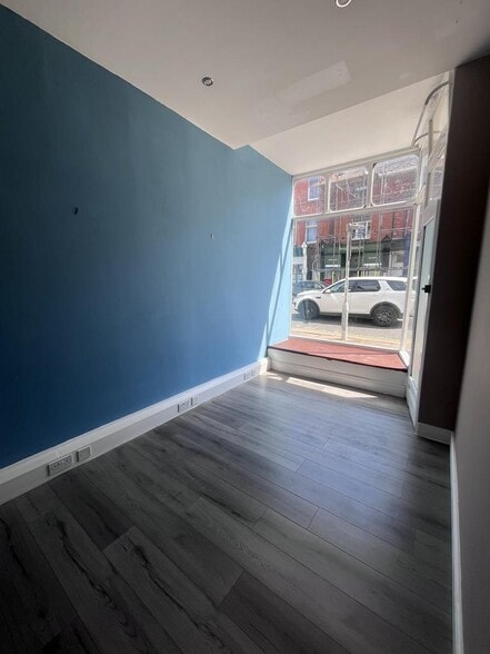 4-4a Wickham Ave, Bexhill On Sea for lease - Building Photo - Image 3 of 8