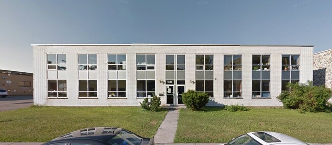Plus de détails pour 1440 Boul Jules-Poitras, Montréal, QC - Industriel à louer