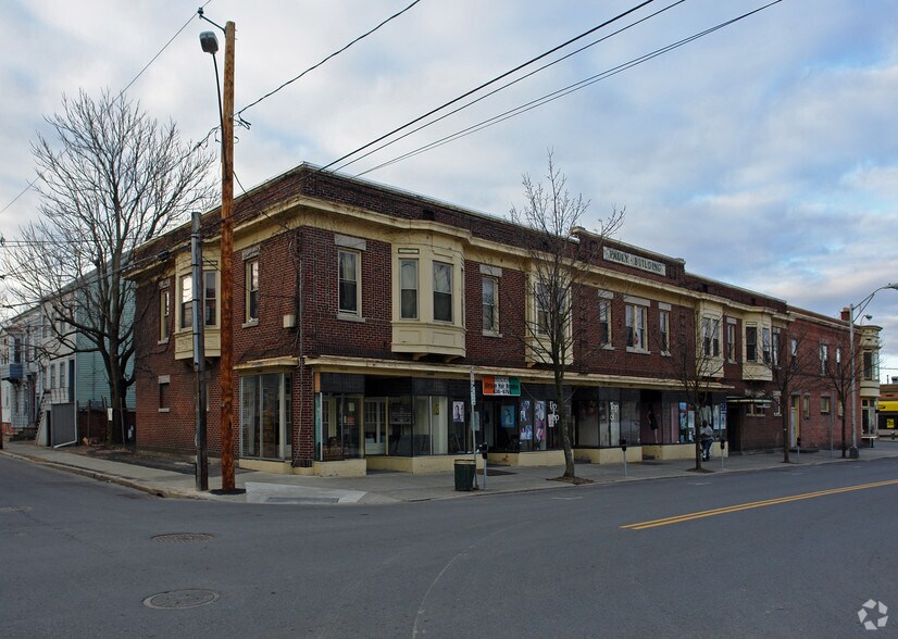 114 Quail St, Albany, NY à vendre - Photo du bâtiment - Image 3 de 4
