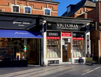 Plus de détails pour 31-31A High St, Camberley - Vente au détail à vendre