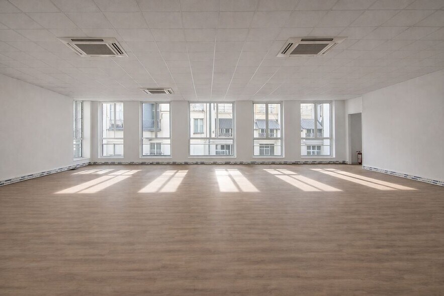 100 Rue Du Faubourg Saint-Antoine, Paris for lease - Building Photo - Image 3 of 30