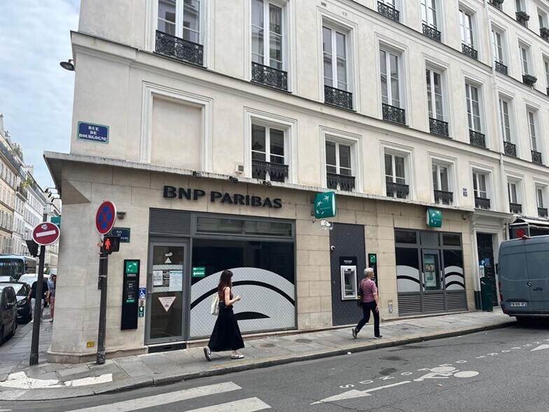 39 Rue De Bourgogne, Paris à louer - Photo du bâtiment - Image 3 de 12