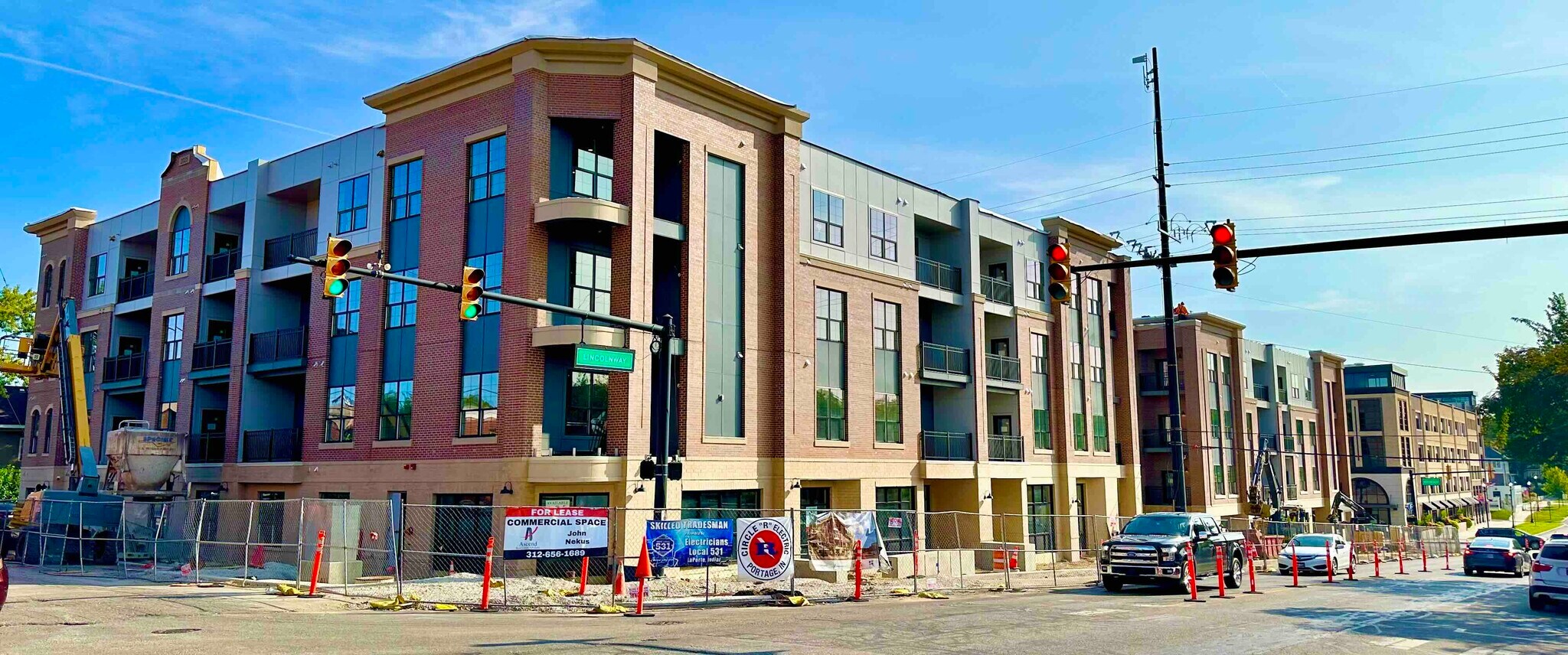 215 E Lincolnway, Valparaiso, IN for lease Building Photo- Image 1 of 9