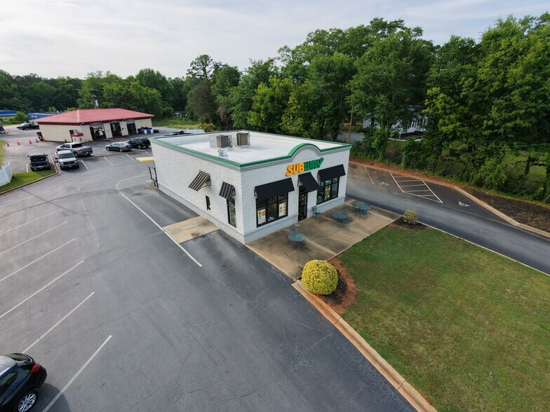 918 S Mechanic St, Pendleton, SC à vendre - Photo du bâtiment - Image 2 de 9