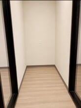 980 Enchanted Way, Simi Valley, CA for lease Interior Photo- Image 2 of 5