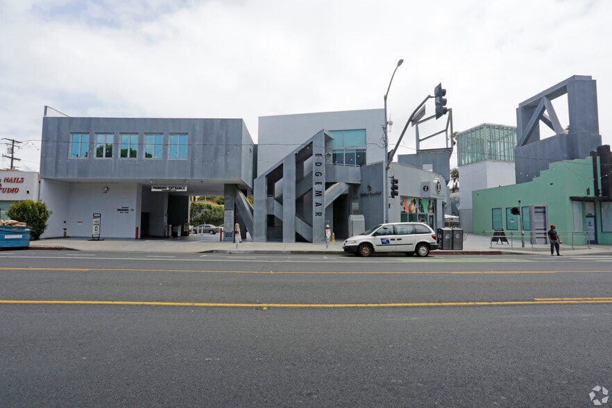 2415-2449 Main St, Santa Monica, CA for lease - Building Photo - Image 1 of 20