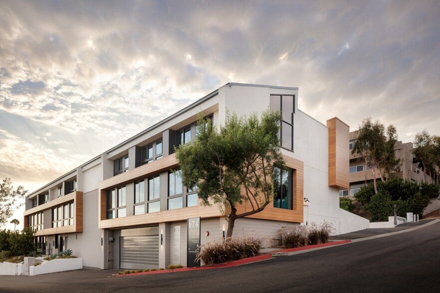674 Via de la Valle, Solana Beach, CA for sale - Building Photo - Image 3 of 17