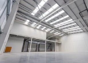 North Crescent, London for lease Interior Photo- Image 2 of 3