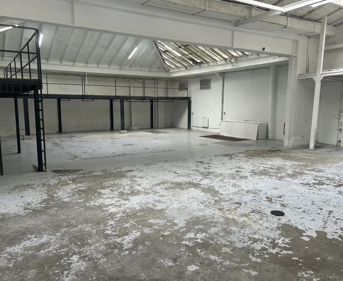 7 Rue Pleyel, Paris for lease Interior Photo- Image 1 of 2