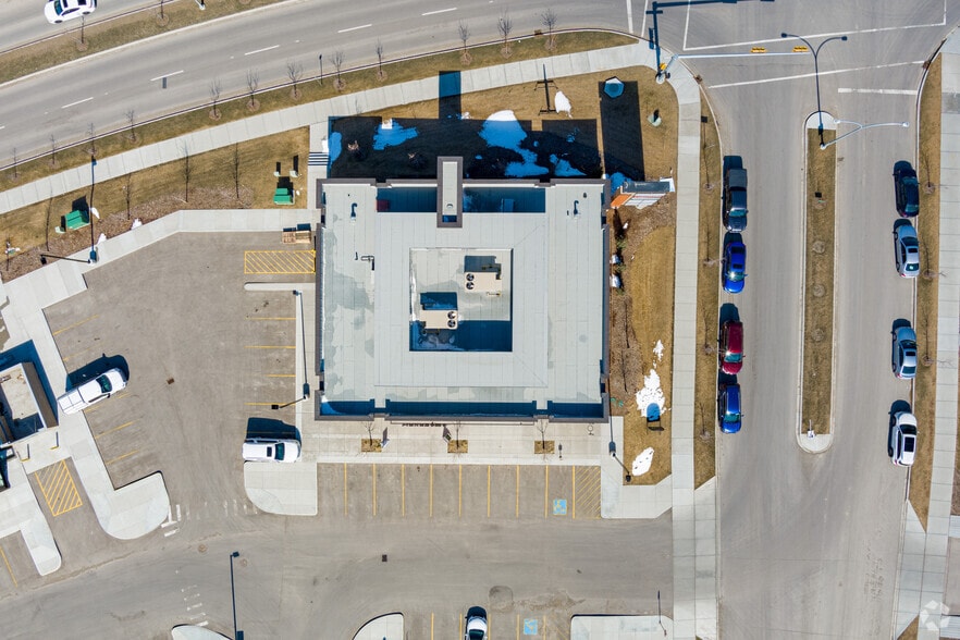 6004 Country Hills Blvd NE, Calgary, AB for lease - Aerial - Image 3 of 3