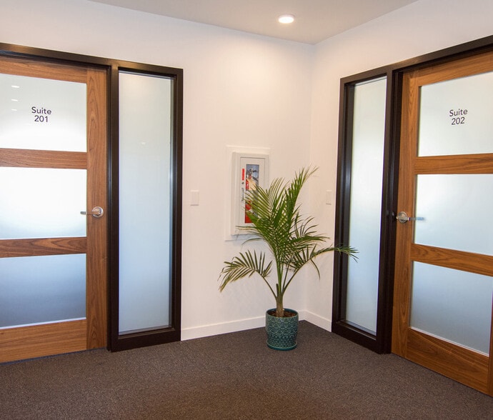 4376 N Forestdale Dr, Park City, UT for lease - Building Photo - Image 2 of 7