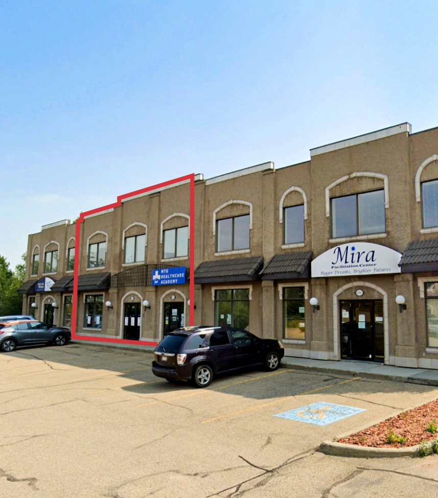 6904-6912 Roper Rd NW, Edmonton, AB à louer Photo du bâtiment- Image 1 de 2