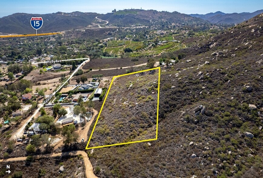 10390 Tatas Pl, Escondido, CA for sale - Building Photo - Image 3 of 15