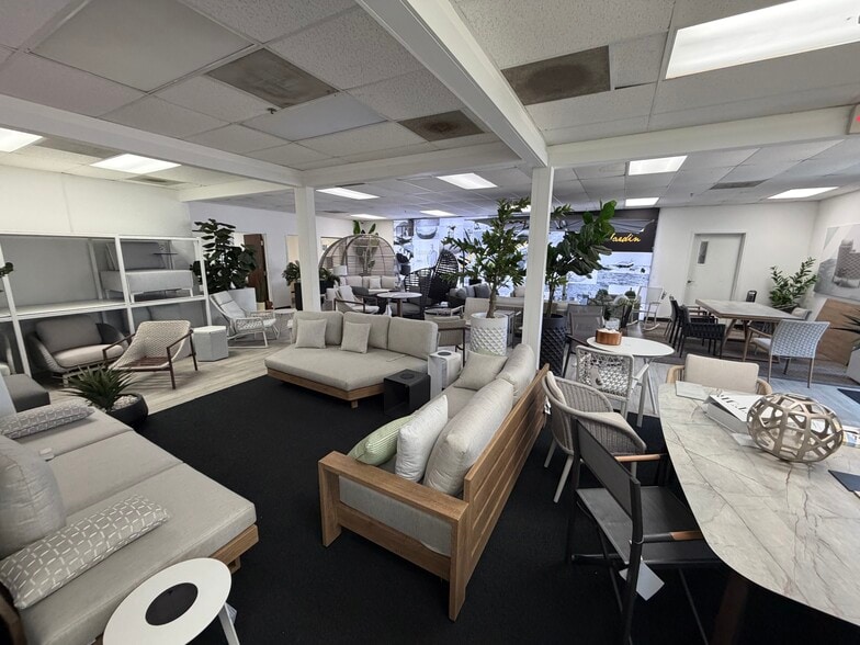 2025 NW 15th Ave, Pompano Beach, FL for lease - Building Photo - Image 3 of 5