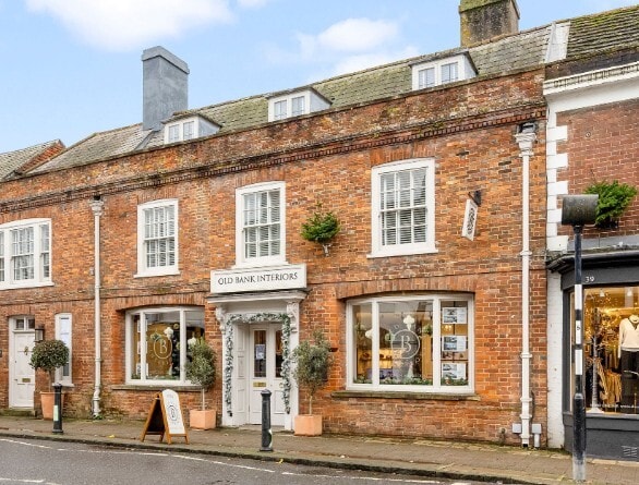 37 High St, Steyning for sale - Building Photo - Image 2 of 9