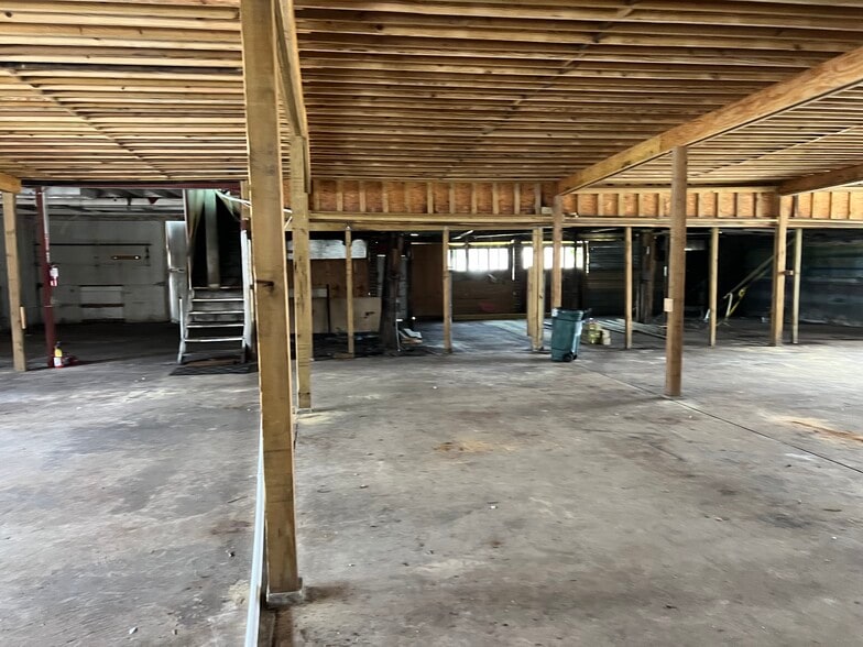 562 King St, Jacksonville, FL à louer - Photo du bâtiment - Image 3 de 4