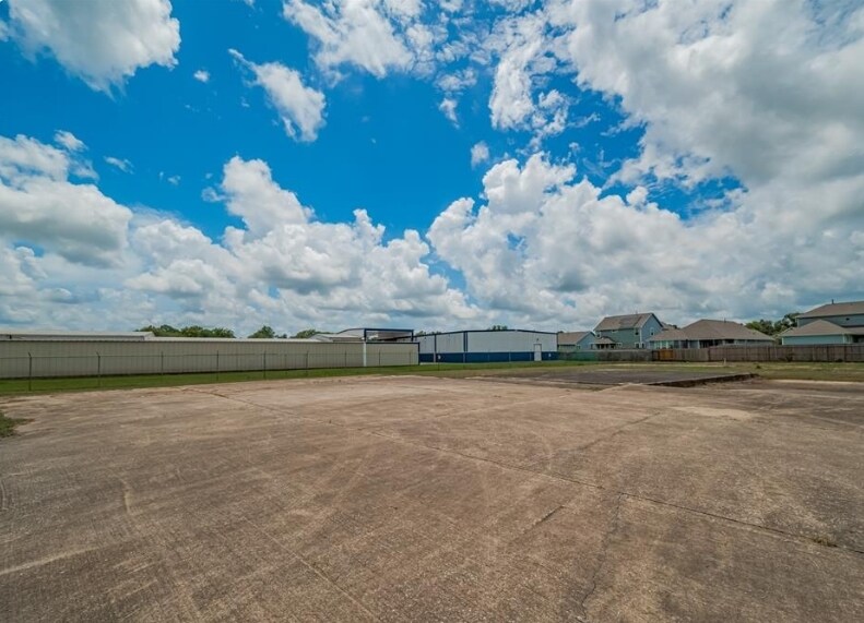 13449 FM 1764 -1, Santa Fe, TX à vendre - Photo principale - Image 1 de 24