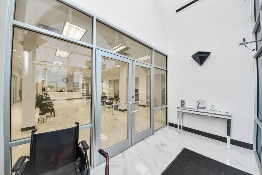 7012 Barker Cypress Rd, Cypress, TX à vendre - Photo du bâtiment - Image 3 de 25