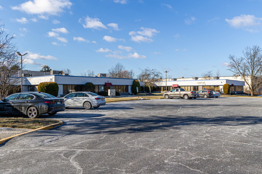 Cranbury Professional Plaza A,B,C,D&E - Garderie