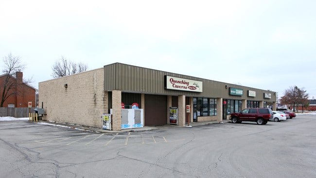 Plus de détails pour 5240-5250 Godown Rd, Columbus, OH - Commerce de détail à louer