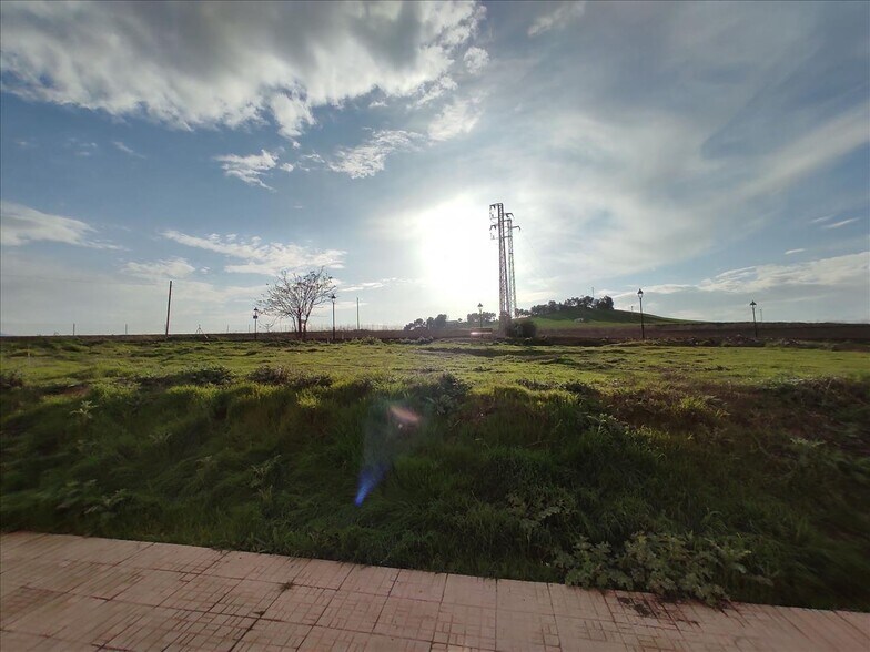 Calle Infanta Catalina, Parcela 40, Jaén, Jaén à vendre - Photo du bâtiment - Image 3 de 12