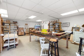 15 Church St, Merrimac, MA à louer Photo intérieure- Image 1 de 7