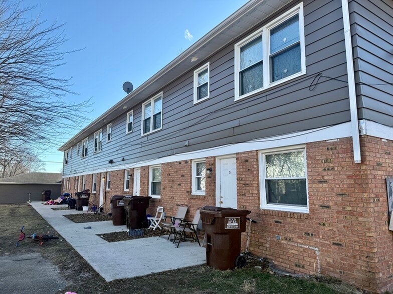 3420 Harrison Ave, Rockford, IL for sale - Building Photo - Image 3 of 5