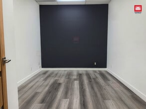 17200 Ventura Blvd, Encino, CA for lease Interior Photo- Image 1 of 6