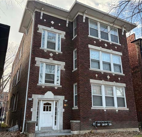 731 Interdrive, Saint Louis, MO à vendre - Photo du bâtiment - Image 2 de 2