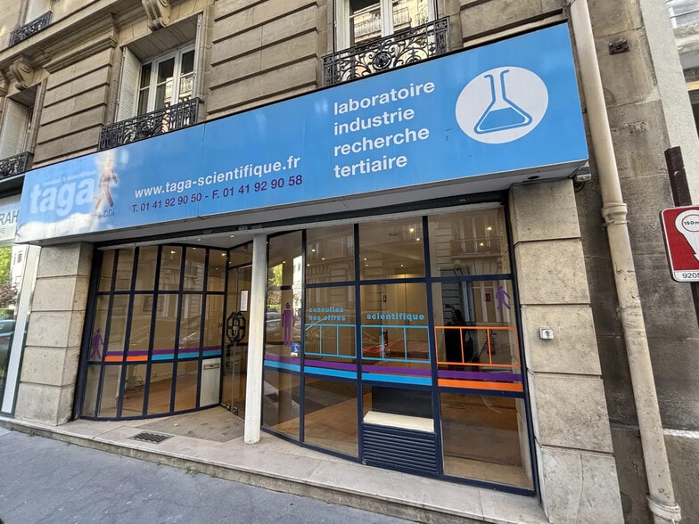 10 Rue De L'Hotel De Ville, Neuilly-sur-Seine for lease - Building Photo - Image 1 of 18