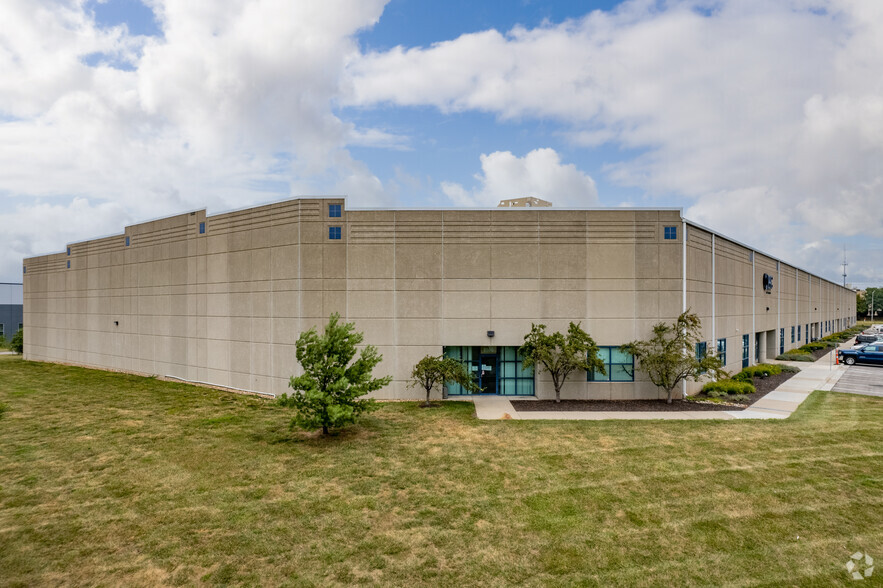 8500-8580 Hedge Lane Ter, Shawnee, KS for sale - Primary Photo - Image 1 of 1