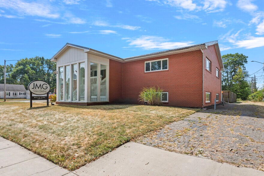 2445 S 5th St, Springfield, IL à vendre - Photo du bâtiment - Image 3 de 50