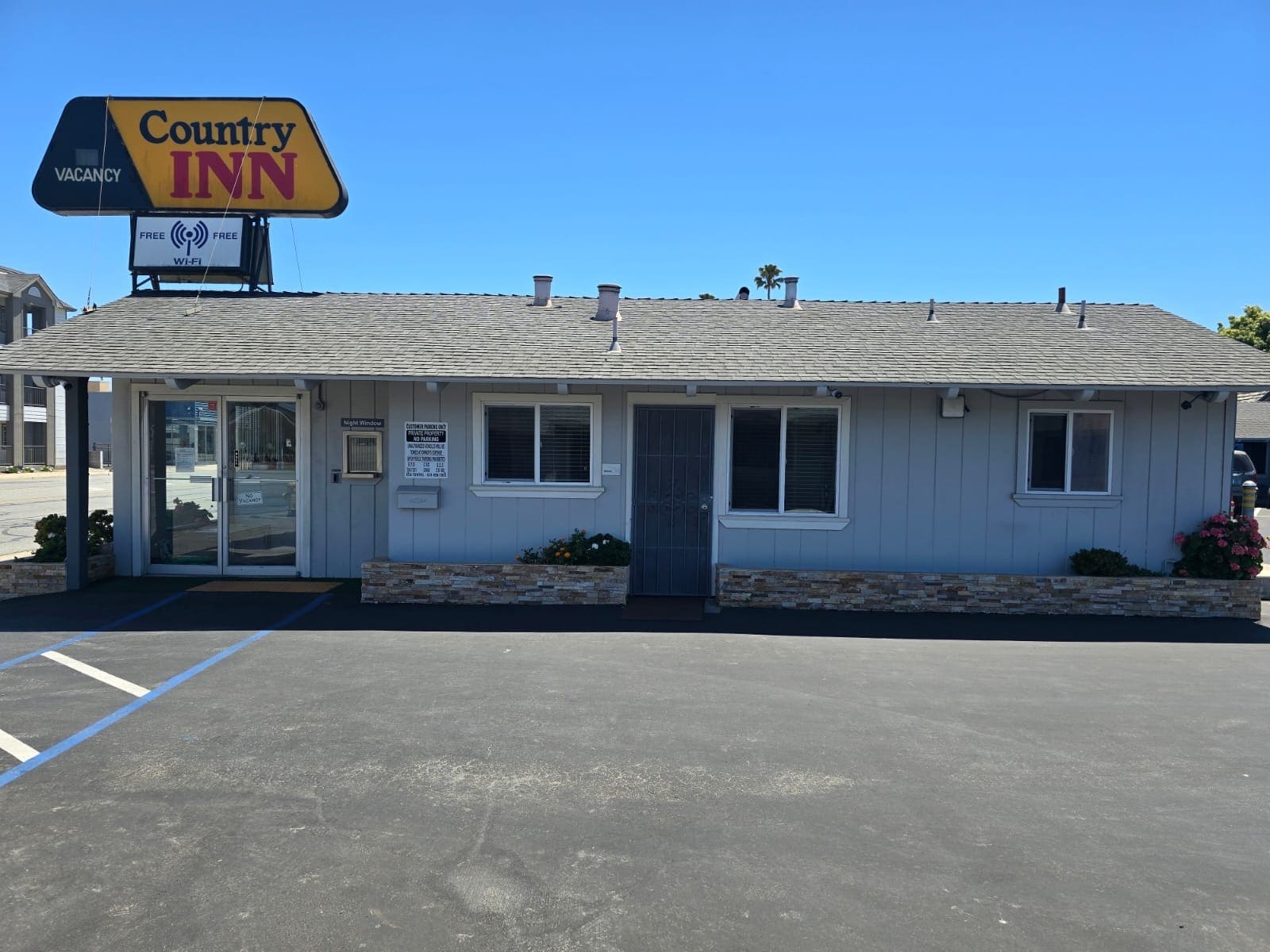 126 John St, Salinas, CA à vendre Photo du bâtiment- Image 1 de 8