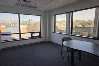 18 Commerce Way, Woburn, MA for lease Interior Photo- Image 1 of 3