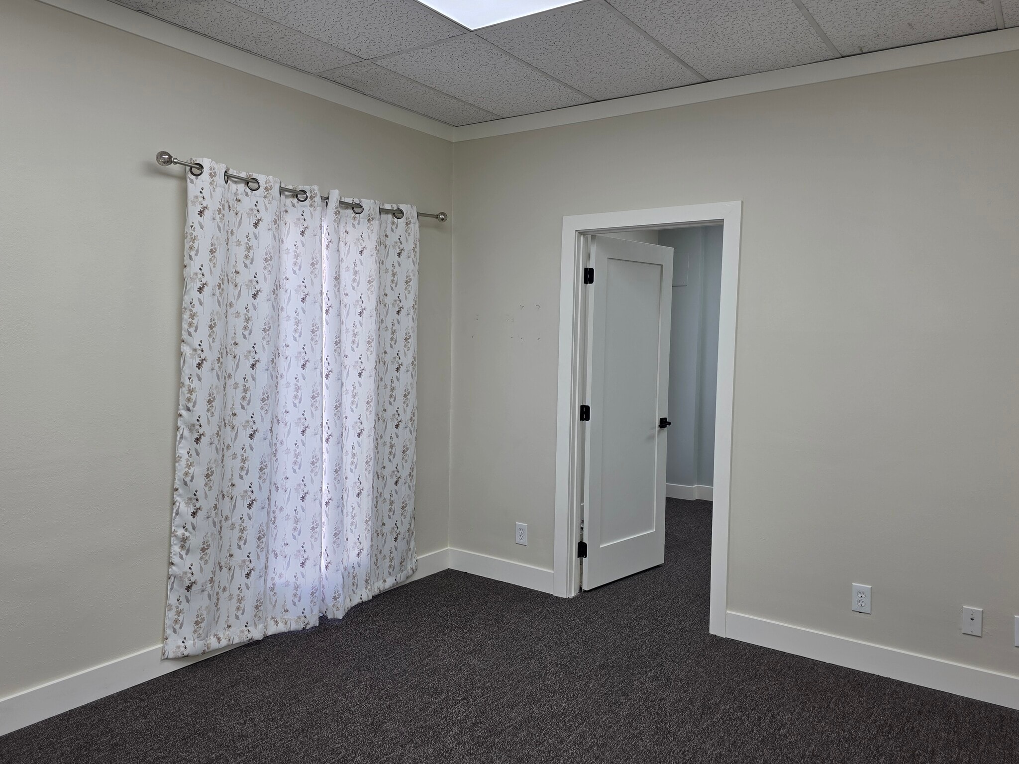 42 N University Ave, Provo, UT for lease Interior Photo- Image 1 of 5