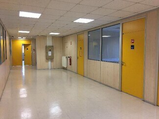 Plus de détails pour Bureau, Industriel à louer