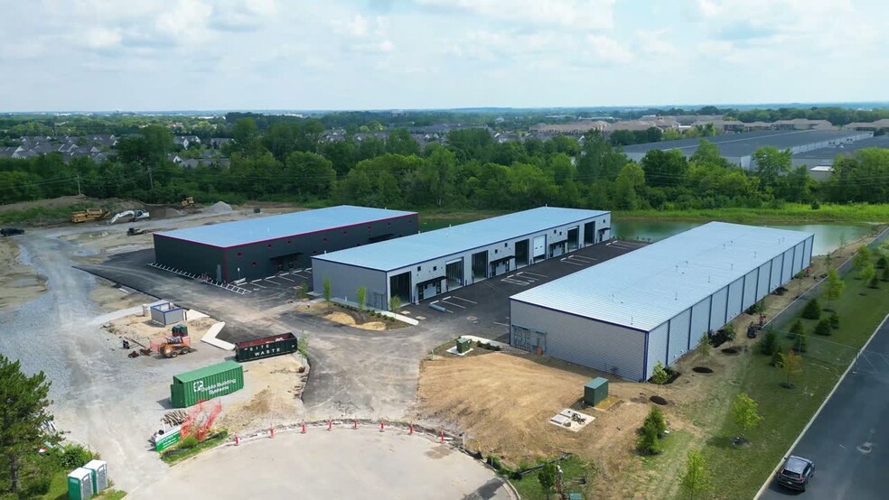 4402 Weaver Ct N, Hilliard, OH for lease - Commercial Listing Video - Image 2 of 10