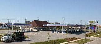 Plus de détails pour 10501 W Brown Deer Rd, Milwaukee, WI - Commerce de détail à louer