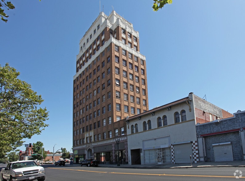 246 N Sutter St, Stockton, CA for sale - Building Photo - Image 2 of 29