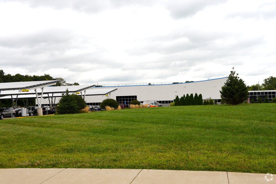 1 Assurant Way, Springfield, OH à vendre - Photo du bâtiment - Image 3 de 12