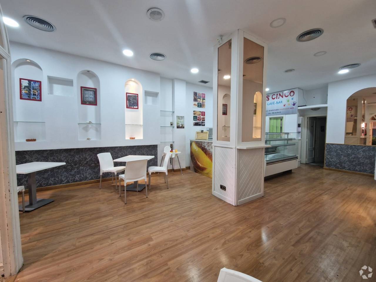 Retail in Tres Cantos, Madrid for lease Interior Photo- Image 1 of 6