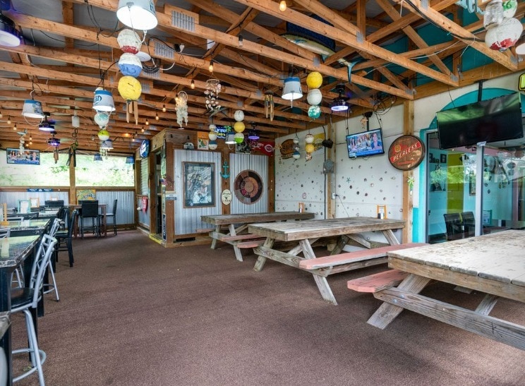 3350 Lake Jericho Rd, Smithfield, KY for lease - Interior Photo - Image 3 of 20