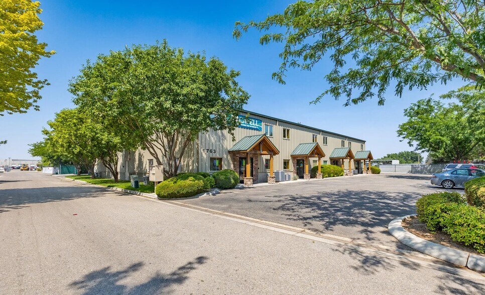 1763 W Marcon Ln, Meridian, ID à louer - Photo du bâtiment - Image 3 de 5