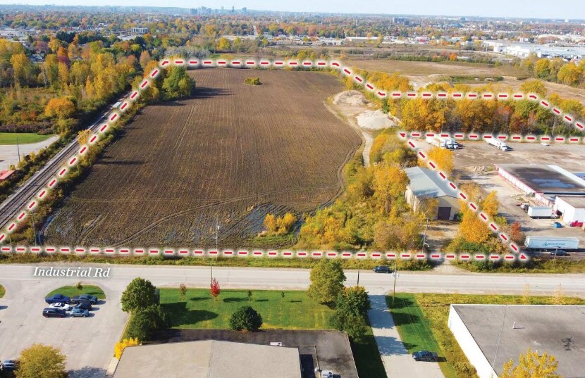 533 Industrial Rd, London, ON à vendre Photo du bâtiment- Image 1 de 2