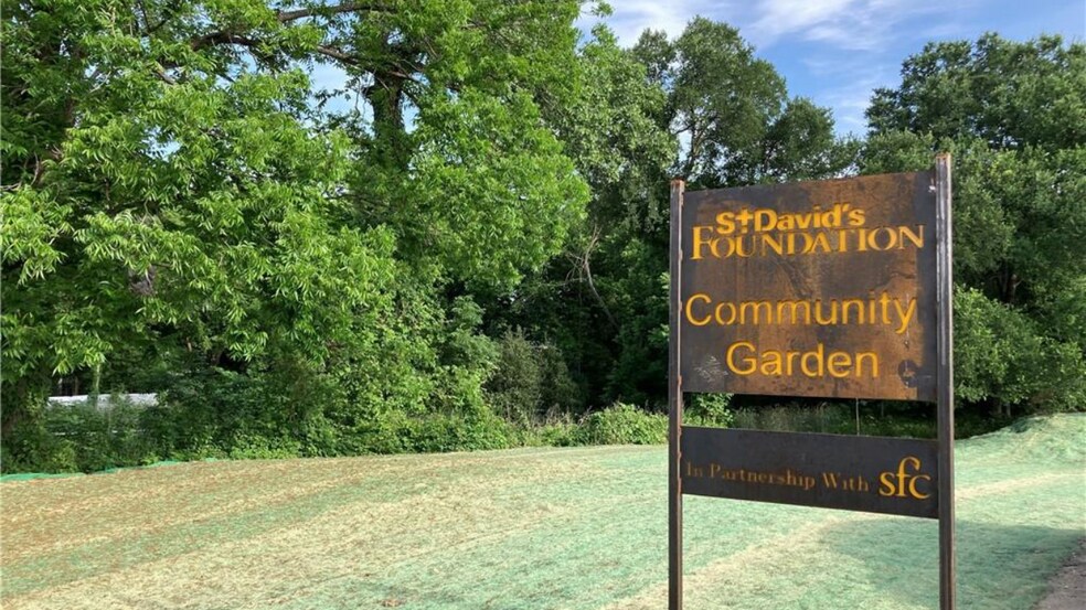 2907 E Martin Luther King Jr Blvd, Austin, TX à vendre - Photo du bâtiment - Image 2 de 43