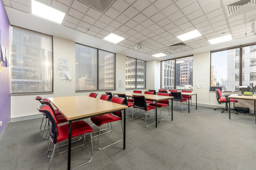 620 Bourke St, Melbourne for sale - Interior Photo - Image 3 of 7