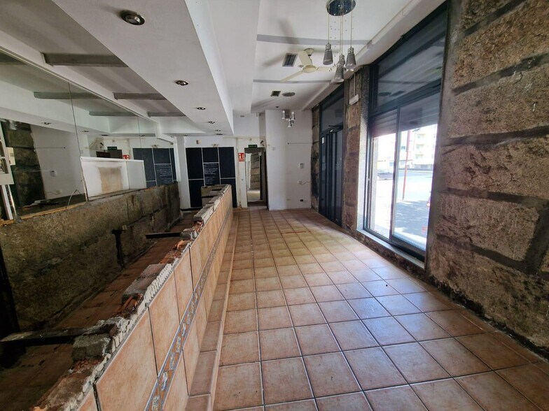Rúa Ervedelo, 83, Ourense, Orense for sale - Interior Photo - Image 3 of 17