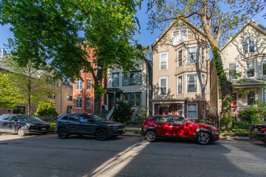 3047 N Clifton Ave, Chicago, IL à vendre - Photo du bâtiment - Image 3 de 4