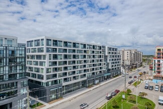 Plus de détails pour 2450 Old Bronte Rd, Oakville, ON - Multi-résidentiel à vendre